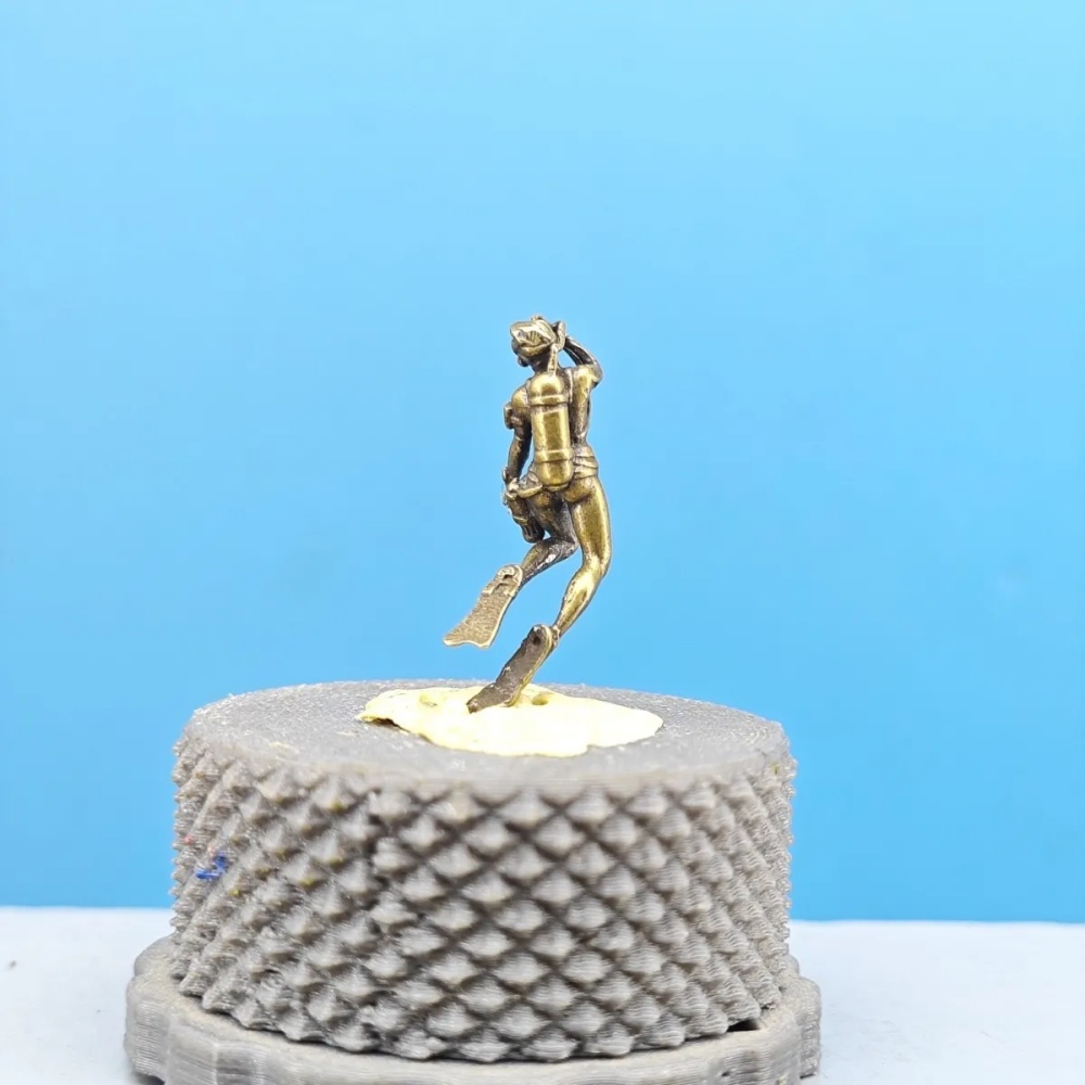 Vintage Brass Female Diver Min - đánh giá và giá Marine Aquarium Decorations